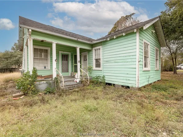 1557 E Wm J Bryan Pkwy, Bryan, TX 77803
