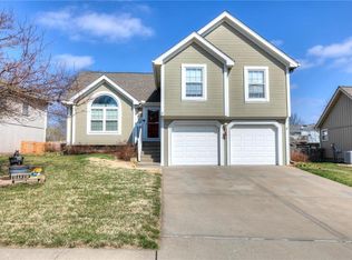 312 NW 111th St, Kansas City, MO 64155