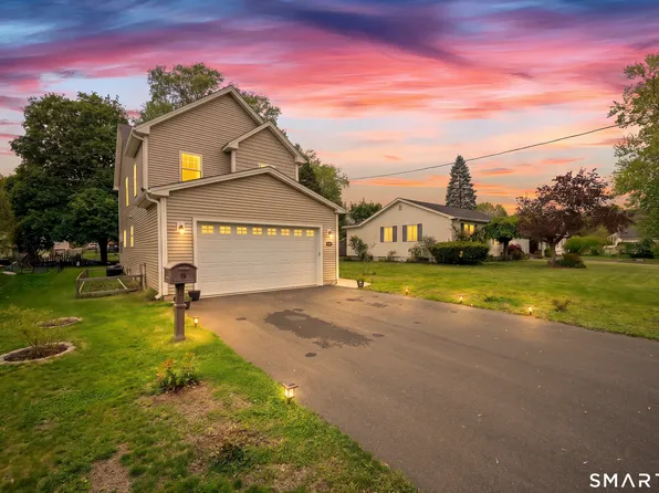 15 Third Street, Windsor Locks, CT 06096