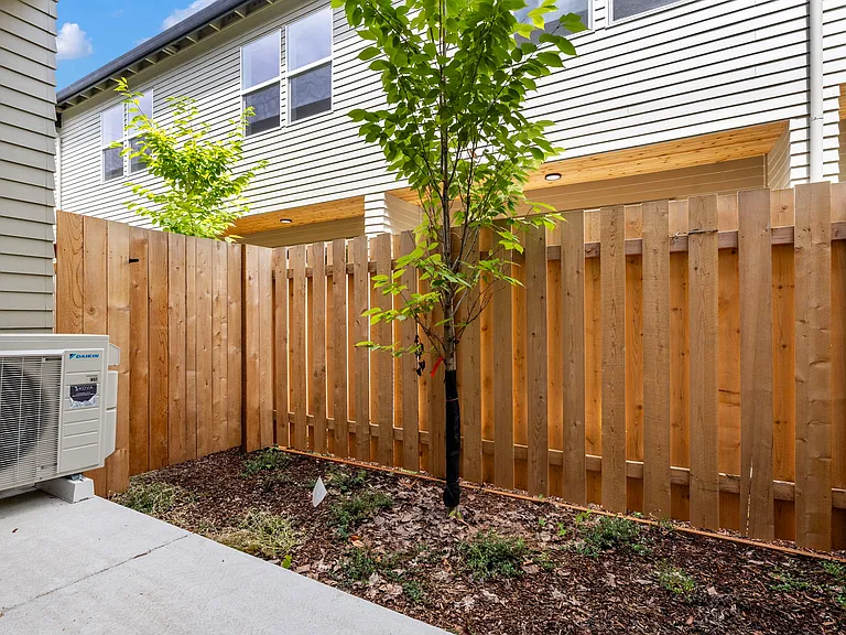 3017 NE Ainsworth St #3017 — Photo 34
