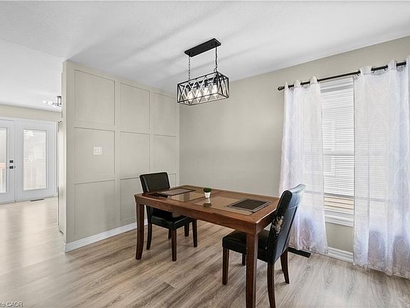 5th image of 63 Donegal Dr