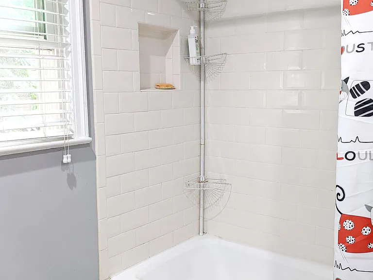 1314 Briardale Ln — Photo 9