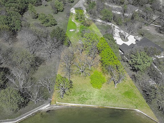 3rd image of LOT 32 Embarcadero