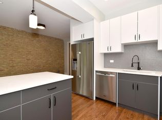 227 Washington Blvd APT 1N, Oak Park, IL 60302