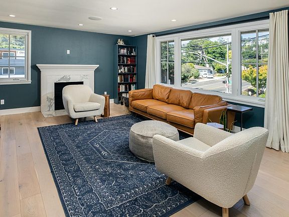 3rd image of 100 Wellington Dr