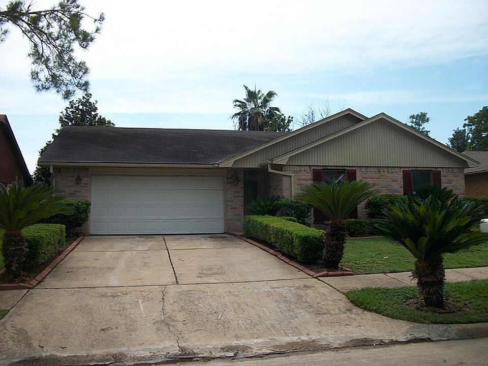 1st image of 7422 Cortes Dr