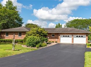 6389 Studebaker Rd, Tipp City, OH 45371