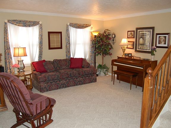 2nd image of 1150 Chapman Ln Unit 25