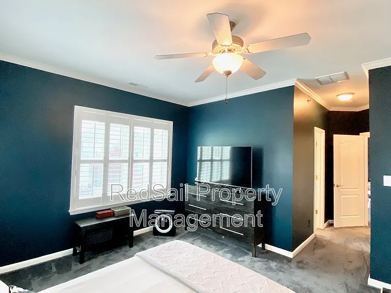 216 S 2nd St — Photo 18