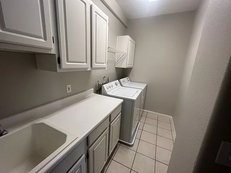 8728 Red Rio Dr #201 — Photo 17