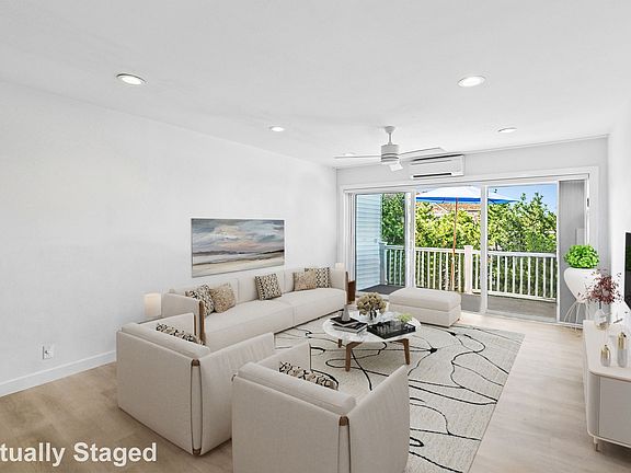 3rd image of 281 Dune Rd