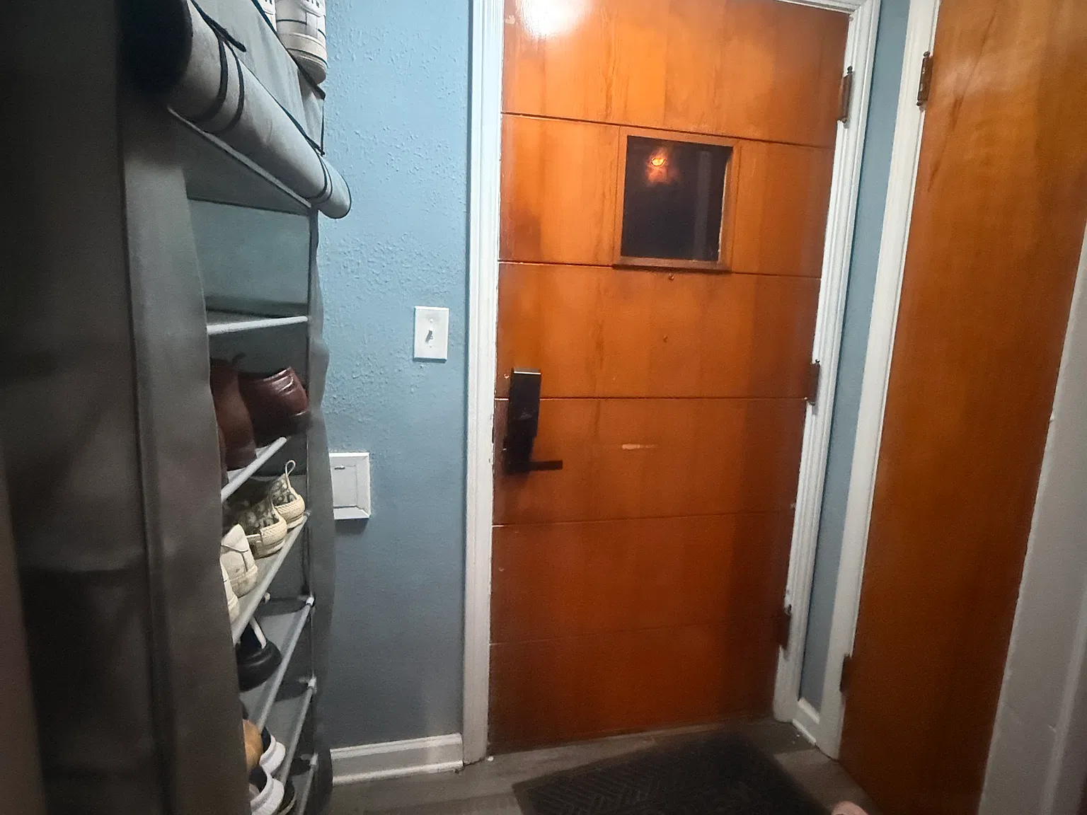 3 bed, 2.5 bath, 1326 sqft, $2,000 — Photo 2