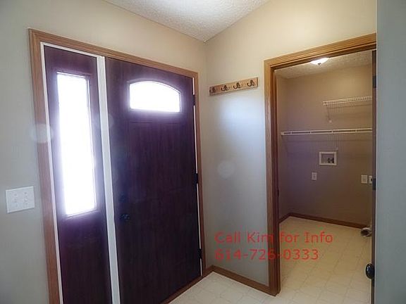4th image of 1040 Creekview Dr