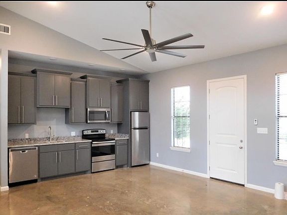 5th image of 911 Finks Hideaway Road