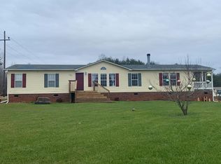 122 Secret Cove Dr, Blacksburg, SC 29702