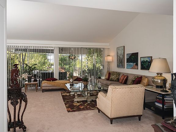 5th image of 5697 Collins Pl
