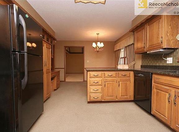 2nd image of 606 NE Balboa Ave