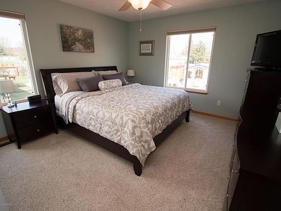 5th image of 1025 Franklin Farm Dr