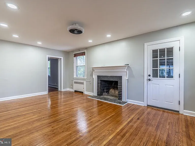 644 Meetinghouse Rd — Photo 13
