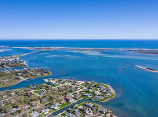 45 Nautilus Dr, Hampton Bays, NY 11946