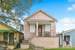 1st image of 3424 Toledano St