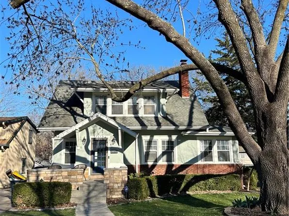 7419 Jarboe St, Kansas City, MO 64114