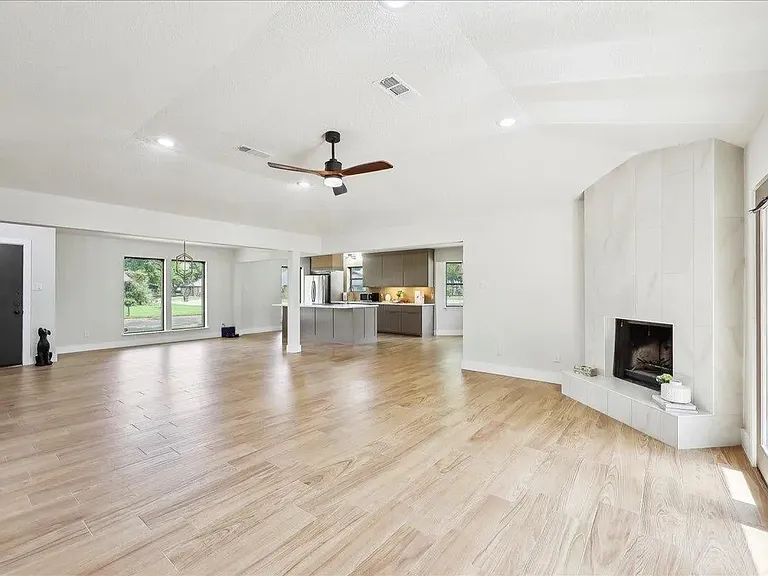 5925 Woodway Dr — Photo 6