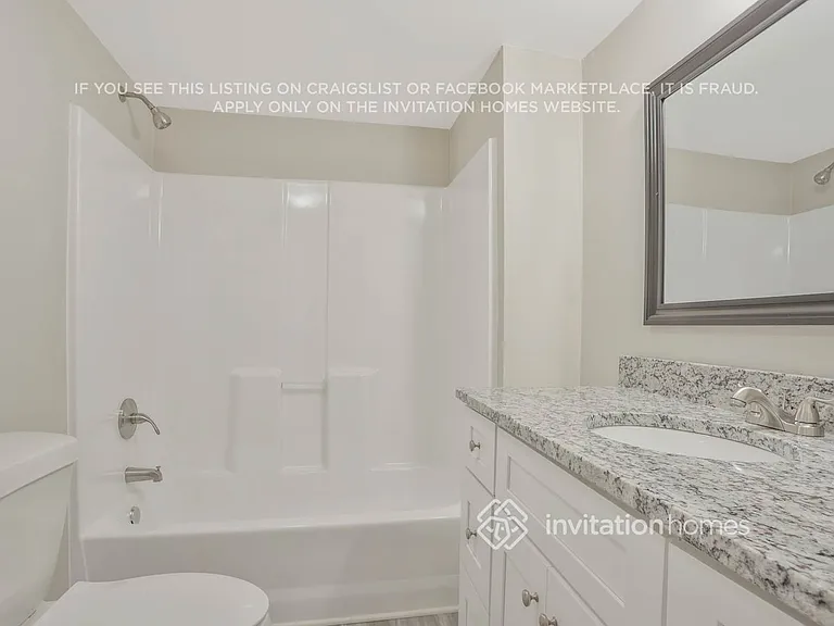 306 Lake Swan Ct — Photo 23