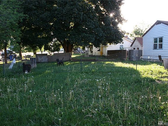 3rd image of 1110 9th St