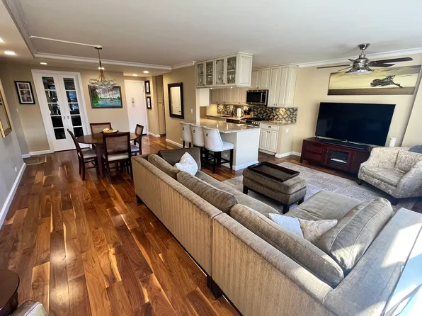 185 West End Avenue image 2 of 16