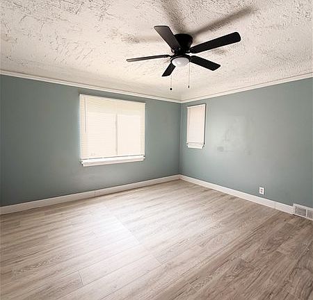 5th image of 5267 Haverhill St