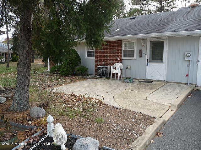 1st image of 1040A Aberdeen Dr