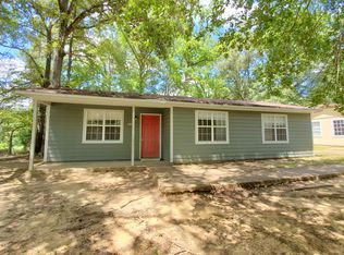 102 Leigh St, Tupelo, MS 38801