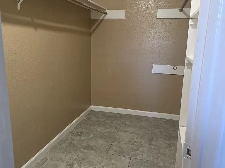 19503 Westhaven Dr — Photo 7