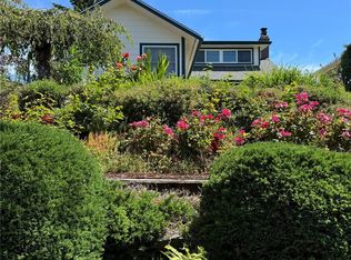 2518 28th Ave W, Seattle, WA 98199