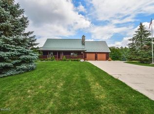 4030 Bristol Ave NW, Comstock Park, MI 49321