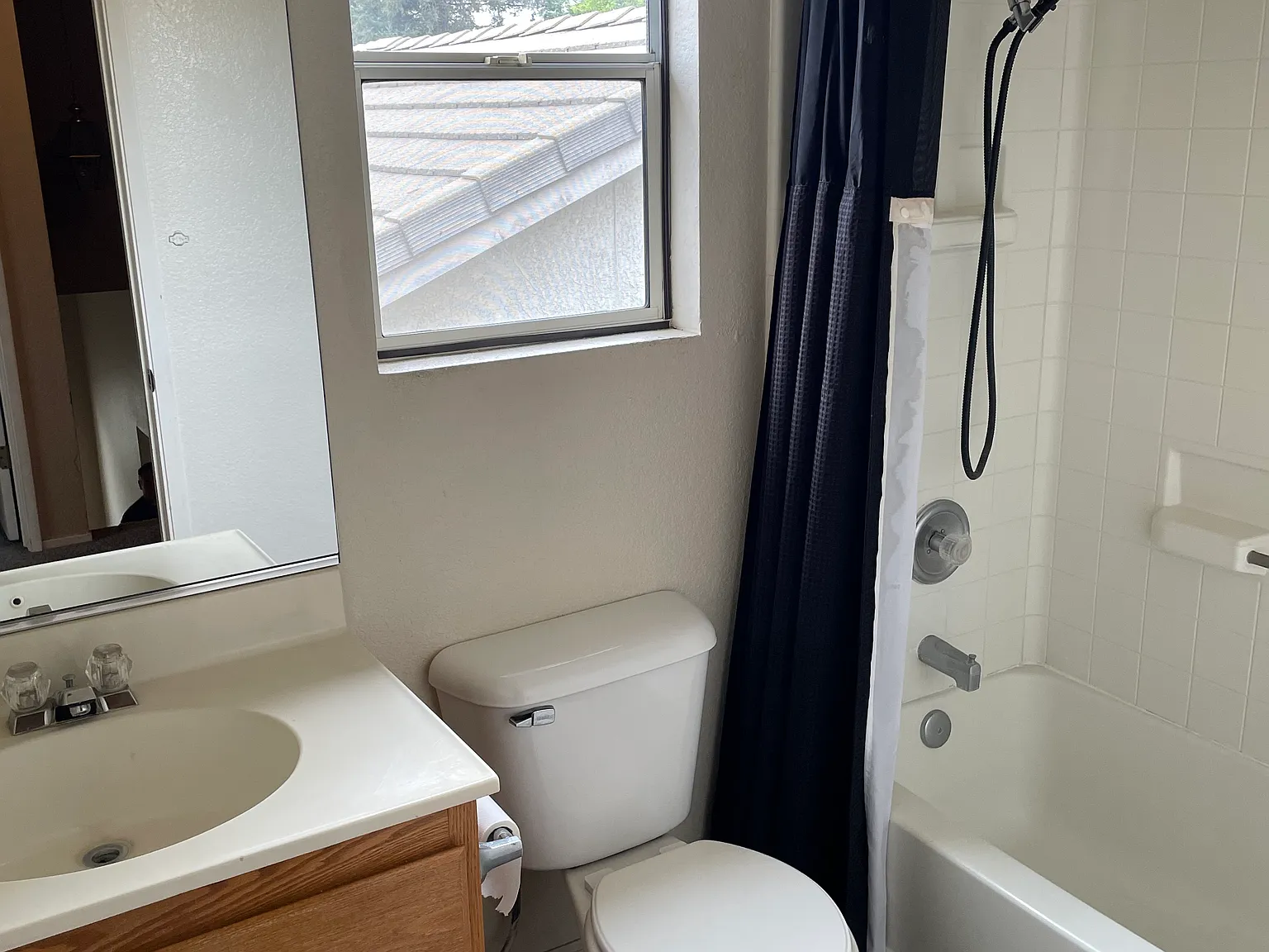 3 bed, 1477 sqft, $2,400 — Photo 4
