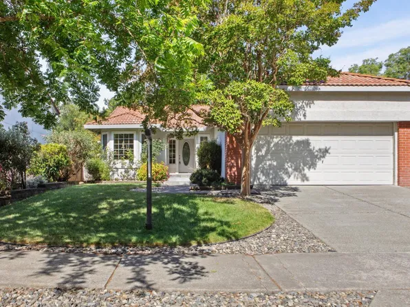 229 Buena Tierra Way, Windsor, CA 95492