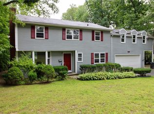 103 Idlewood Dr, Stamford, CT 06905
