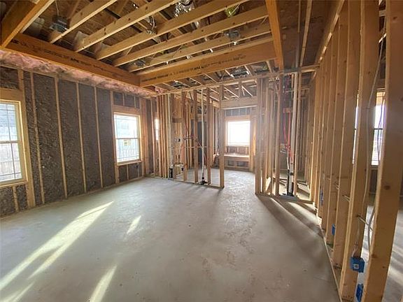 4th image of 7010 Jennings Dr