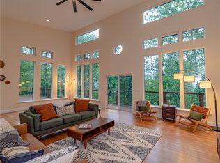 22682 E War Eagle Rd, Springdale, AR 72764