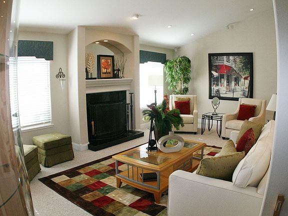 3rd image of 765 Mahogany Ln
