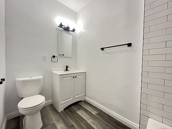 5th image of 1056 S Normandie Ave APT 311