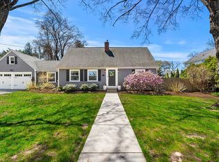 11 Woodbridge Rd, North Andover, MA 01845