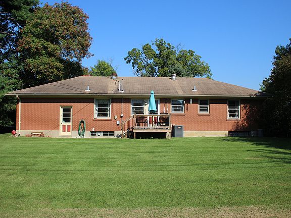 3rd image of 2809 Sheila Dr