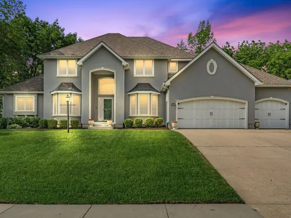 5737 SW Clarion Ln, Topeka, KS 66610