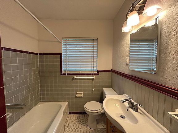 5th image of 3039-3059 Belden St #3051