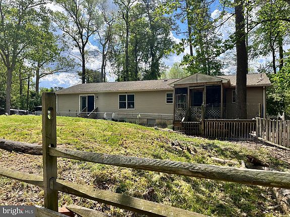 2nd image of 32685 Daisey Rd