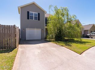 103 Durbin Ln, Jacksonville, NC 28546