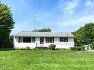 414 Residence St, Conneaut, OH 44030